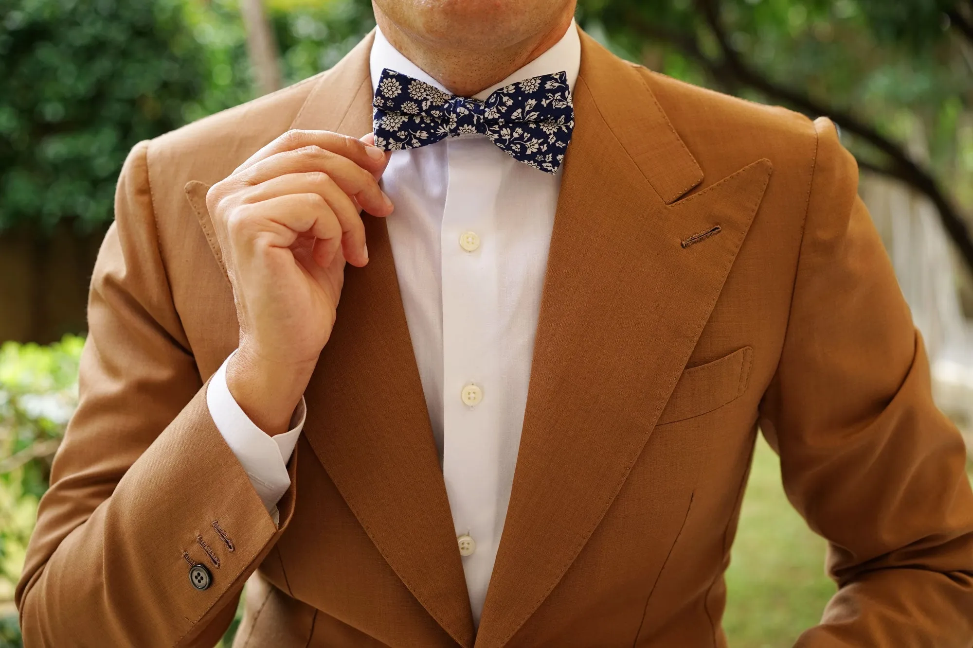 Aomori Navy Blue White Floral Bow Tie