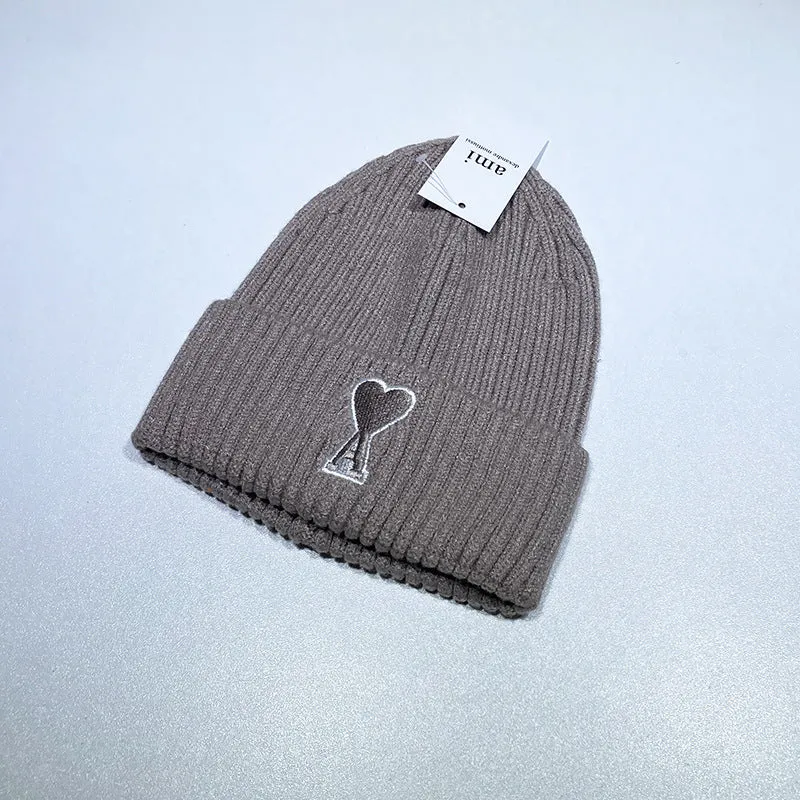 Autumn And Winter Beanie Hats Women's Tide Brand Peach Heart Embroidery Knit Hat Fashion Woolen Caps Out Warm Ear Caps Men