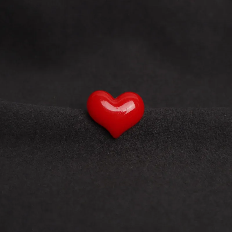 Cute Red Heart Shape Resin Brooch  for Lovers Gift Wedding Party Jewelry Brooch  Christmas New Year Gift