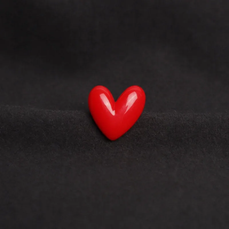 Cute Red Heart Shape Resin Brooch  for Lovers Gift Wedding Party Jewelry Brooch  Christmas New Year Gift