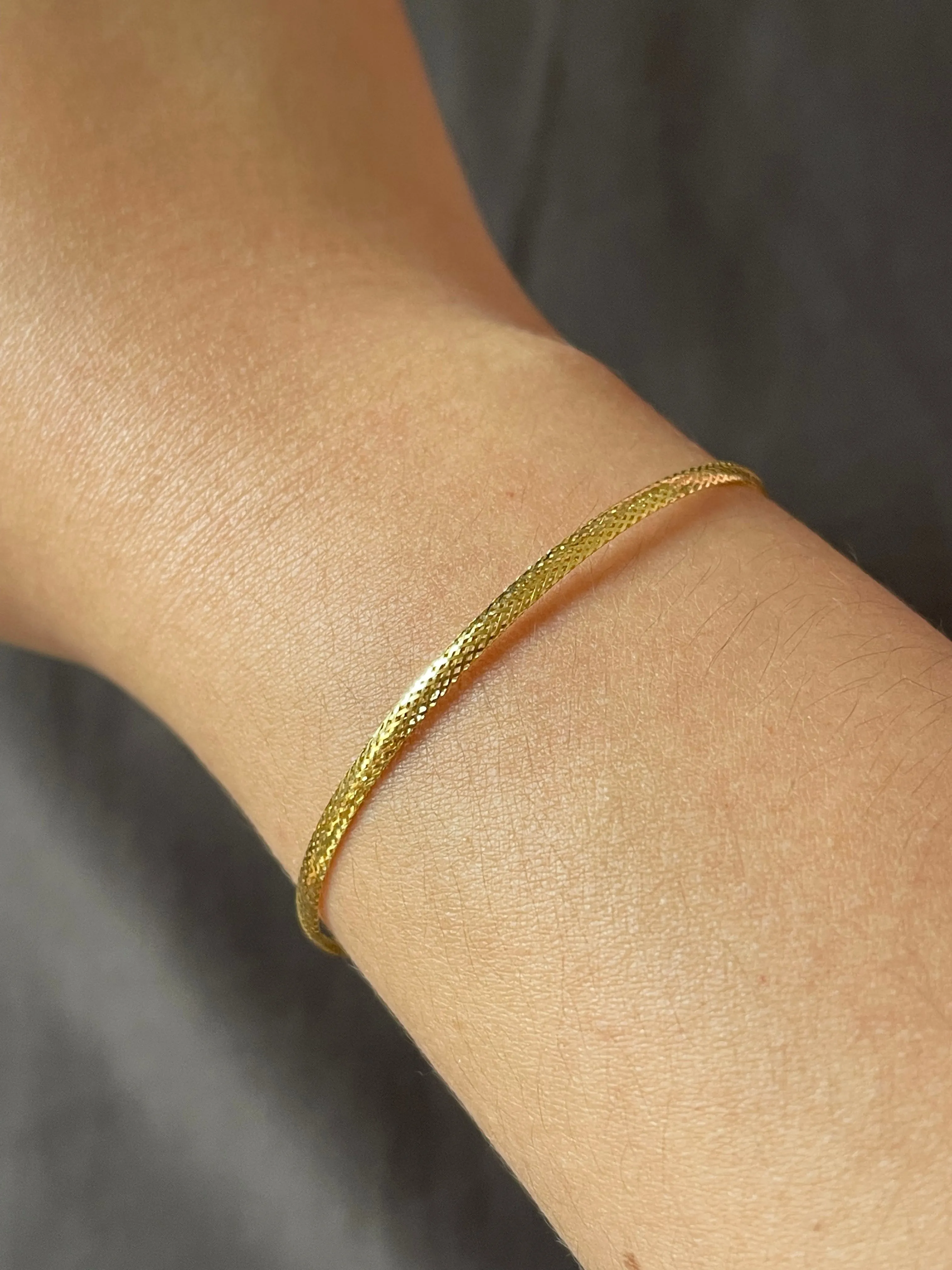 #GOLD2024 | 18K Golden Omega Mesh Light Bracelet