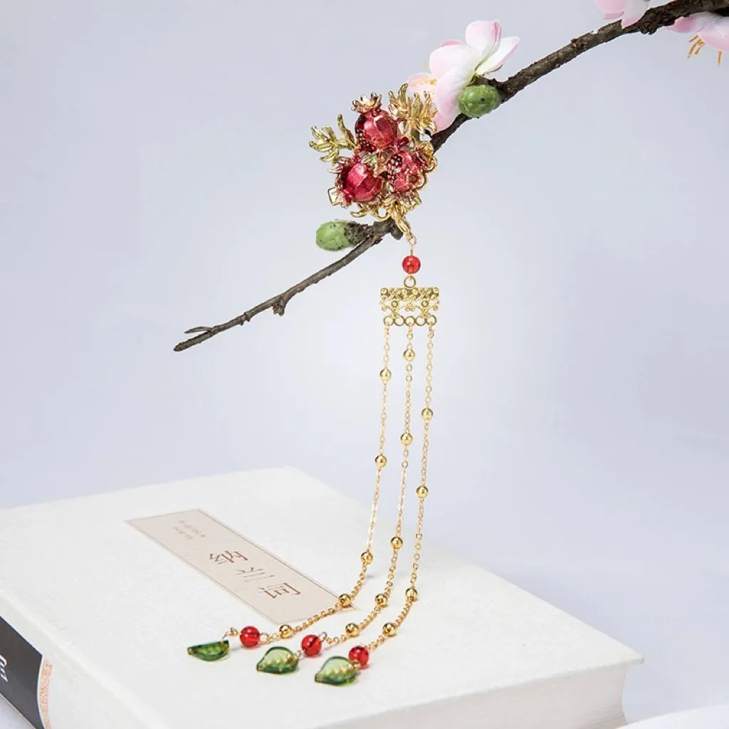 Hair Accessories Set: Pomegranate