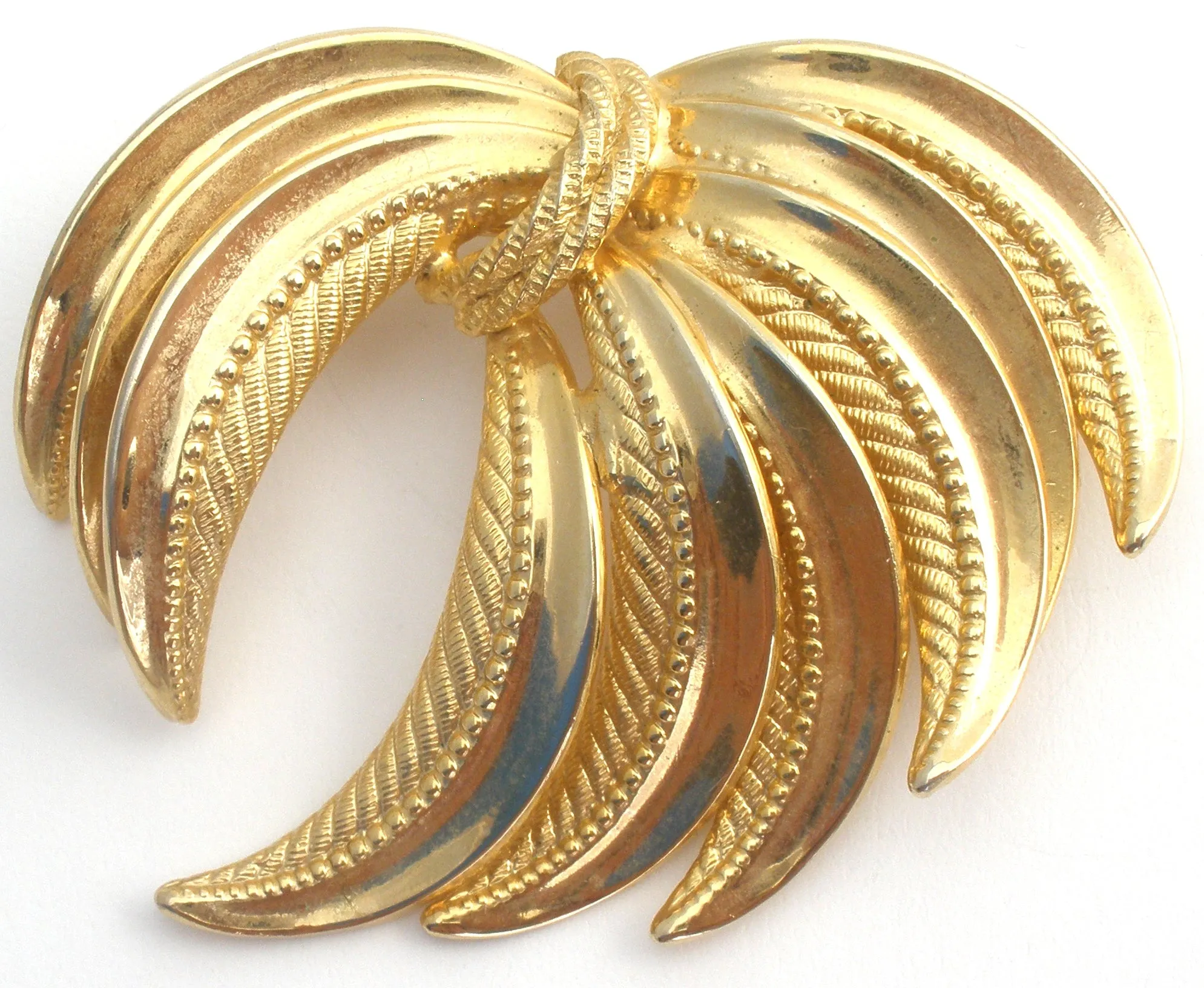 Kramer Gold Tone Brooch Pin  Vintage