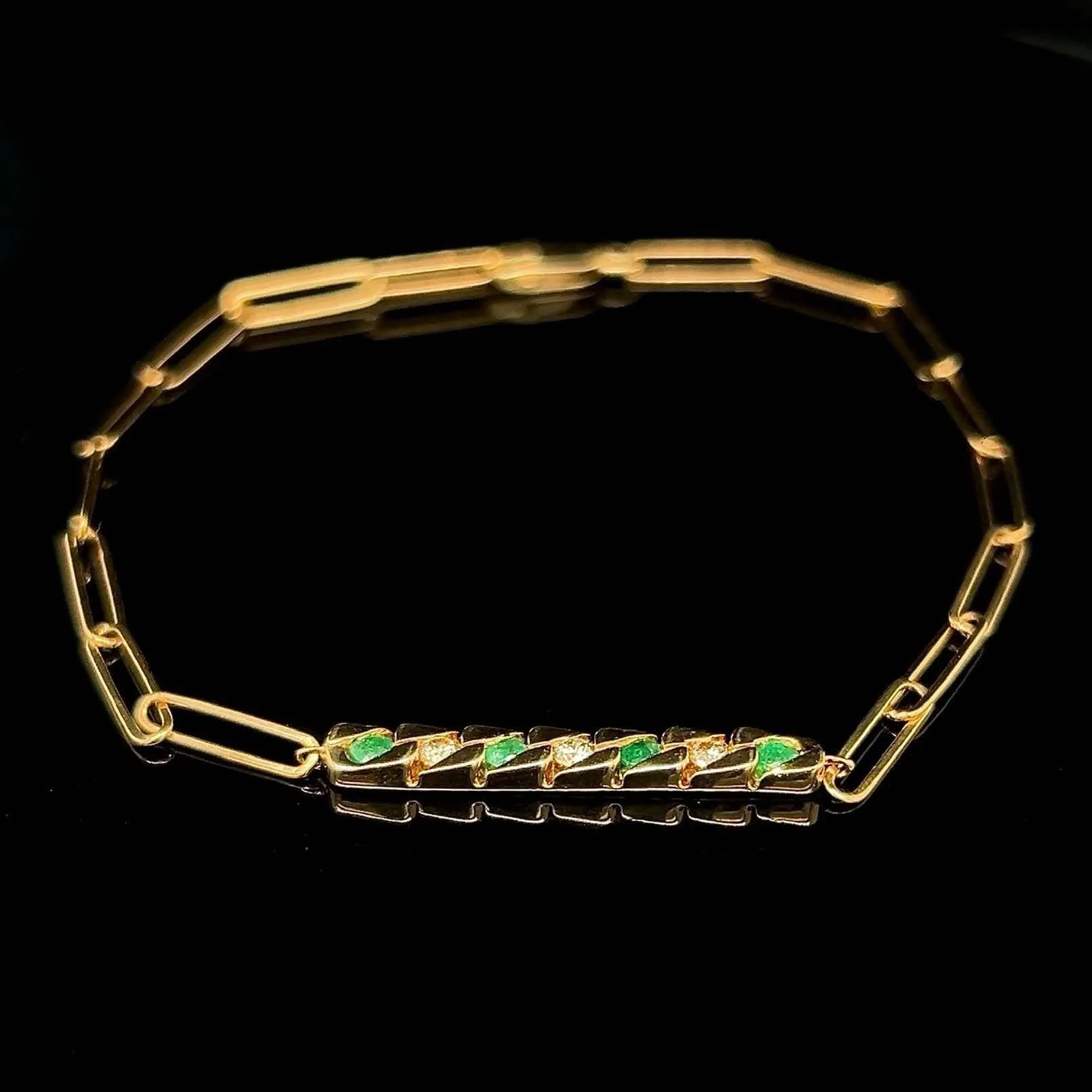 #LVNA2024 | Golden Esmeralda Flat Cubic-Link Green Emerald Genstones Diamond Bracelet 14kt