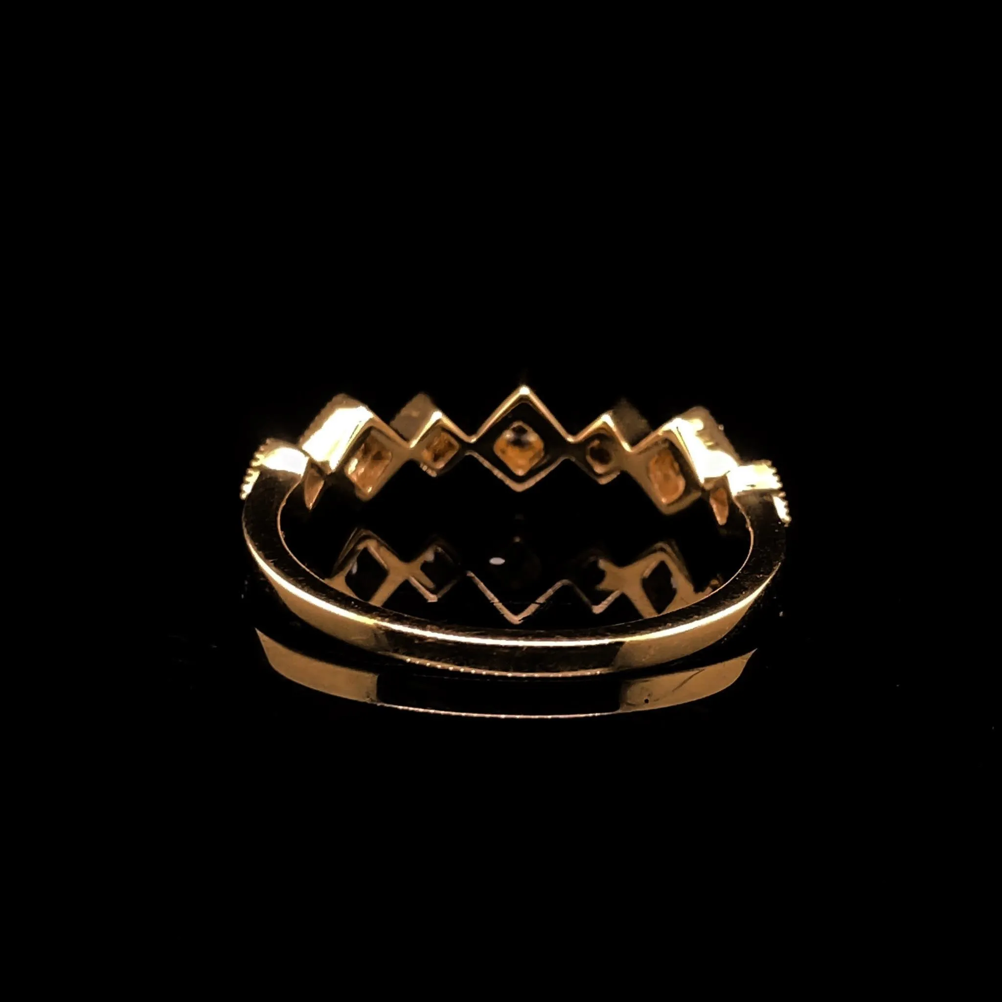 #LVNA2024 | Golden Half Eternity Diamond Ring 18kt