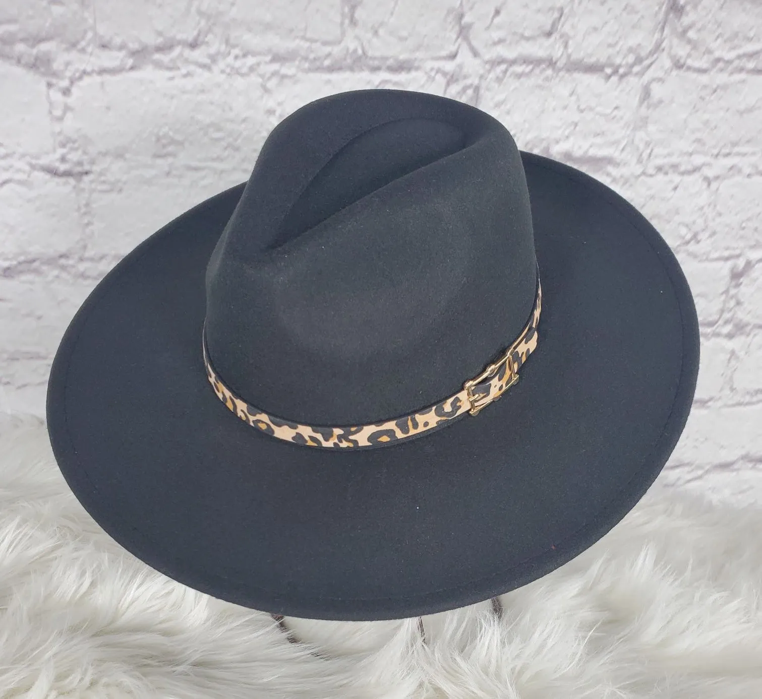 Panama with leopard band hat