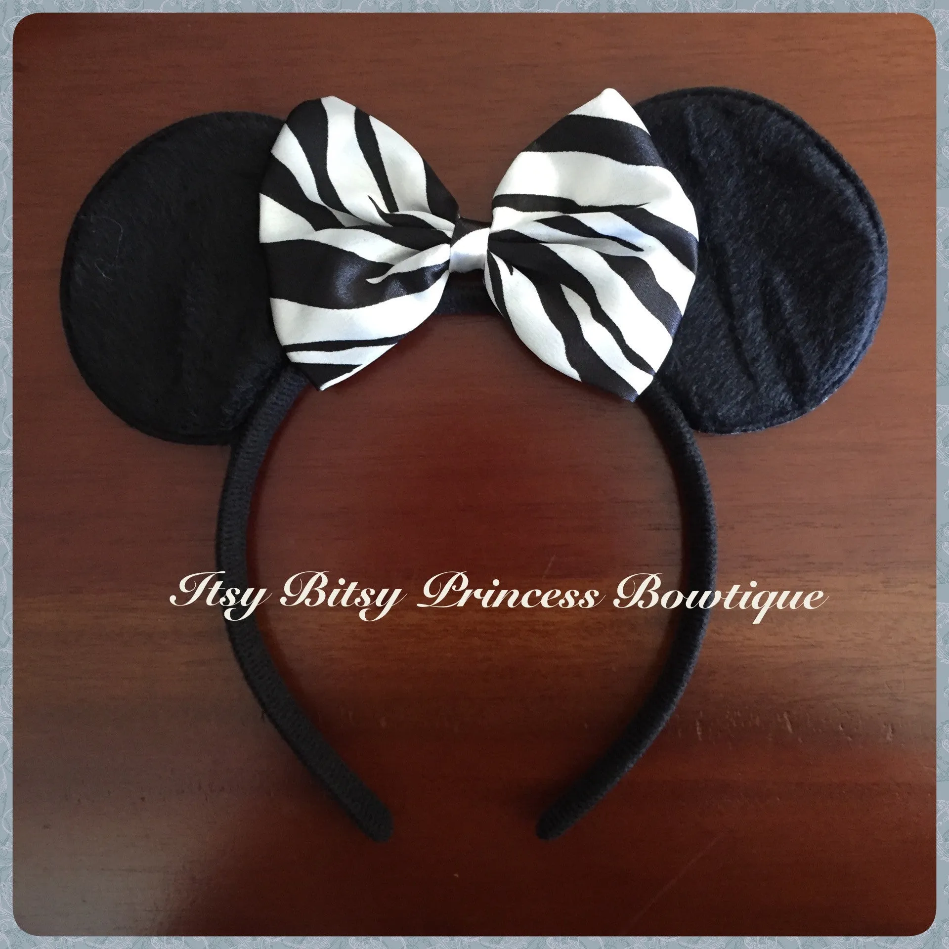 Various colour bows Minnie Ears